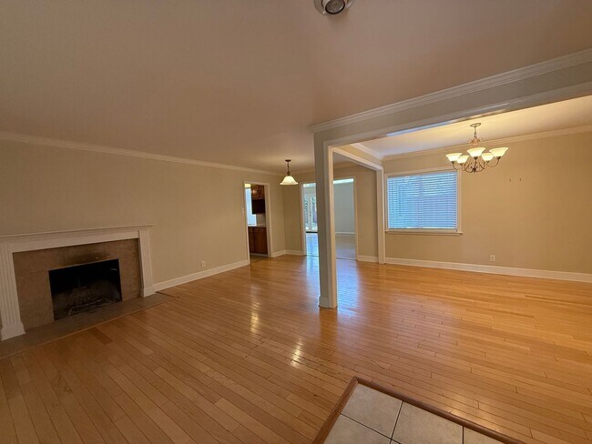 Foto del edificio - 33 Mary Ct