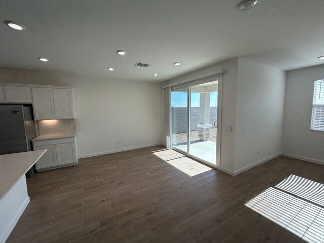 Foto del edificio - 17709 W Turquoise Ave