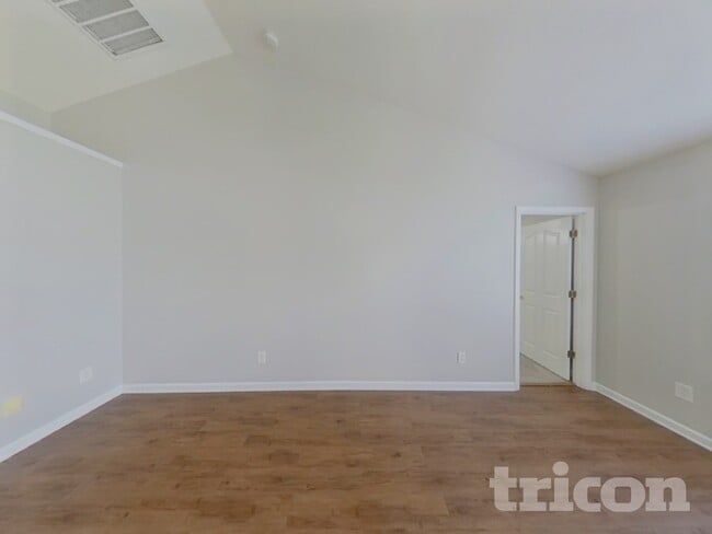 Foto del edificio - 2104 Gold Nugget Dr