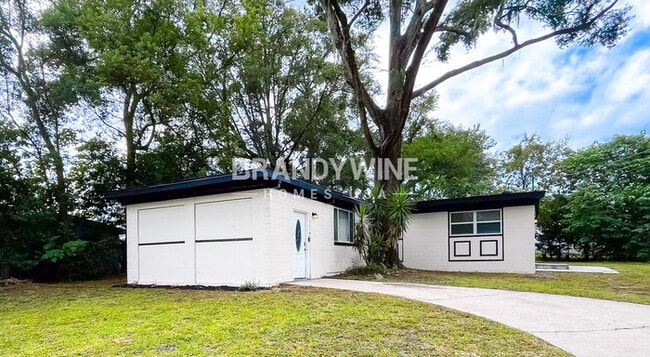 Building Photo - 922 Westgate Dr