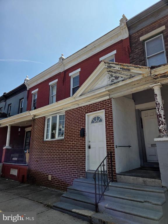 Building Photo - 5456 Spruce St