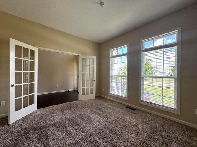 Building Photo - 1166 Lenox Ct