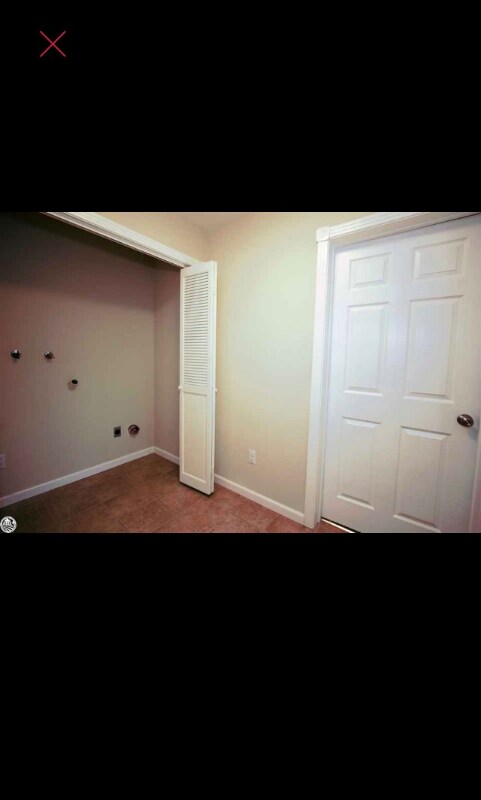 Foto del edificio - 12345 Longeway Rd