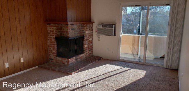 2 Br 1 Bath Apartment 4875 Sw Lombard Ave Condo For In Primary Photo 2 Br 1 Bath Apartment 4875 Sw Lombard Ave