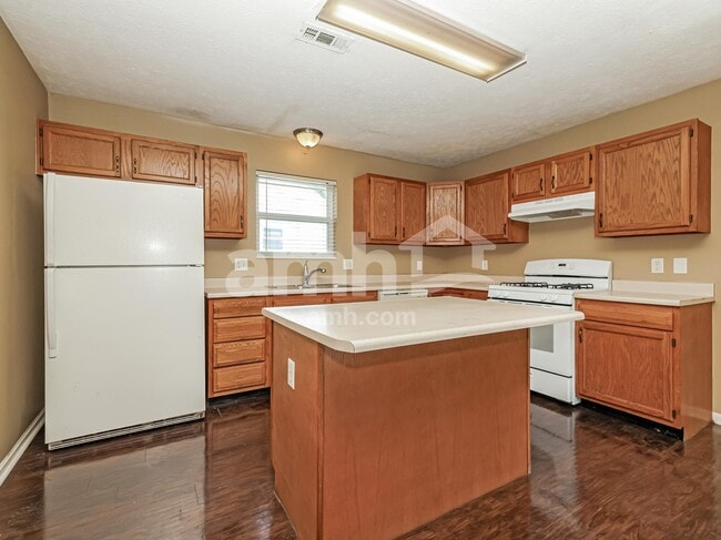 Building Photo - 4102 Loyala Chase Ln