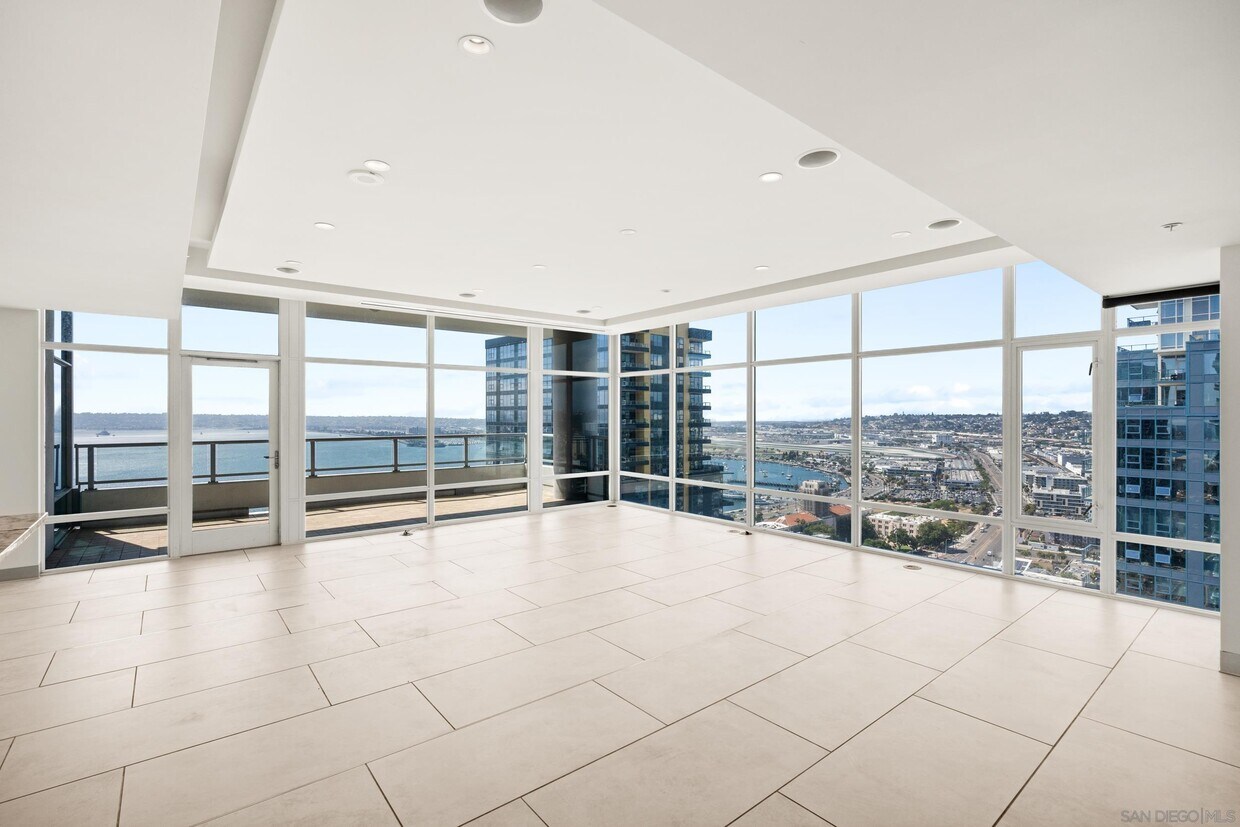 Foto principal - 1262 Kettner Blvd