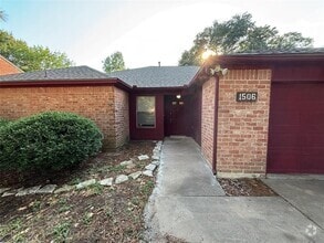 Building Photo - 1506 Park Maple Dr