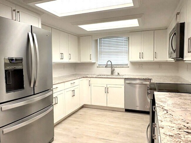 Foto del edificio - Beautiful 2 Bedroom Ormond Beach Home!