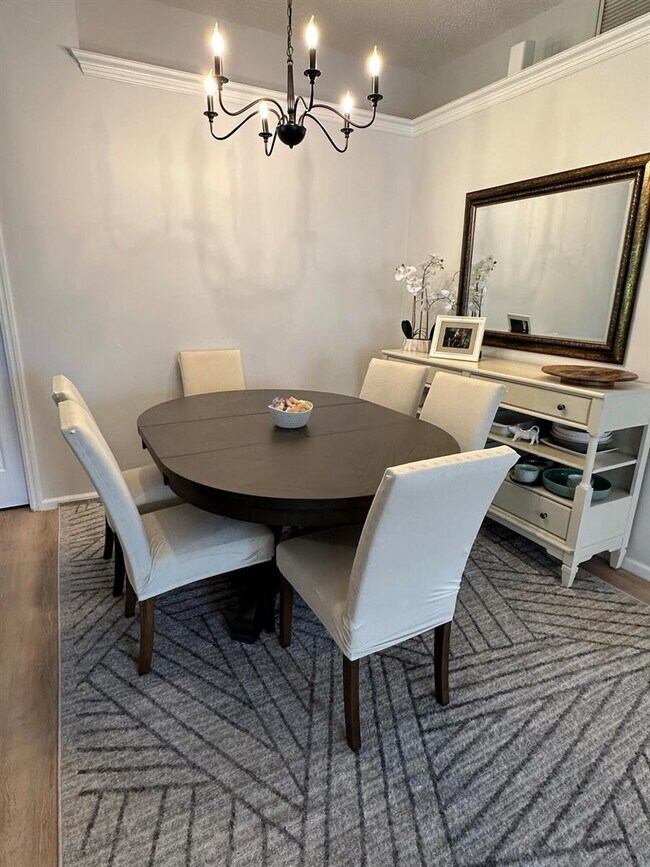 Foto del edificio - 1011 Song Sparrow Ln