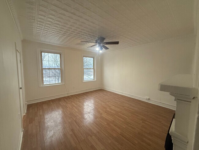 Foto del edificio - 37 Harmony St