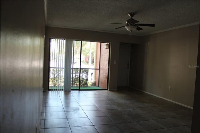 Foto del edificio - 5672 Baywater Dr