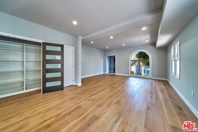 Building Photo - 1226 Meadowbrook Ave