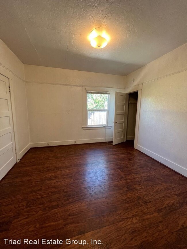 Building Photo - 4 br, 2 bath House - 859 Church Street