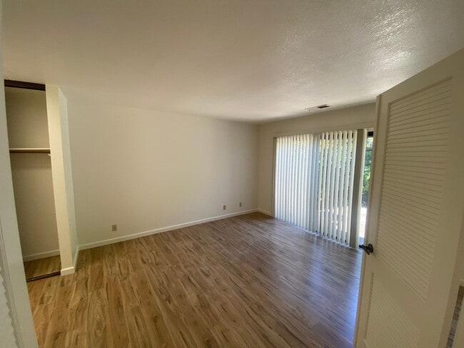 Building Photo - $3,195 - BEAUTIFULLY TWO BEDROOM TOWN HOME...