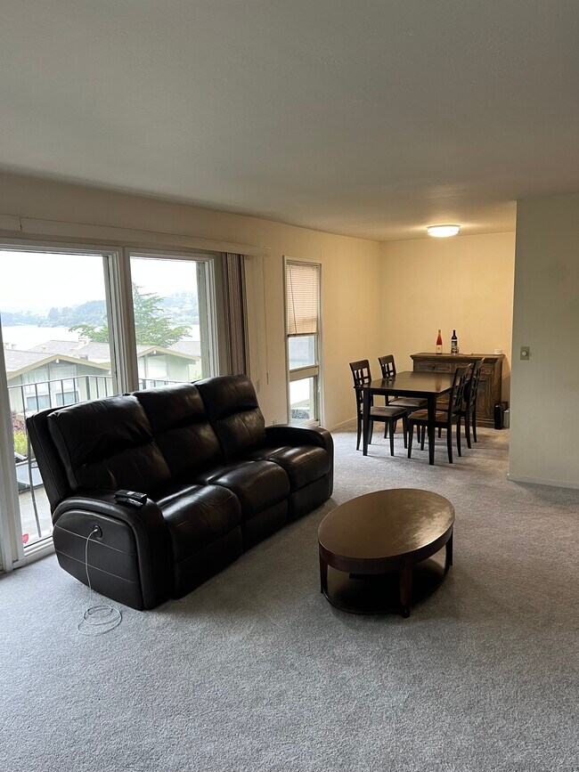 Dining Room off Living Room - 256 Eden Roc