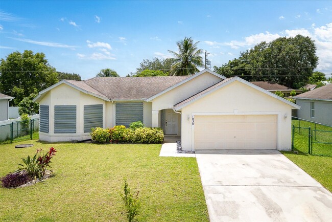 Foto del edificio - 1058 SW Locke Ave