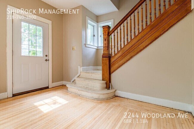Foto del edificio - 2244 Woodland Ave