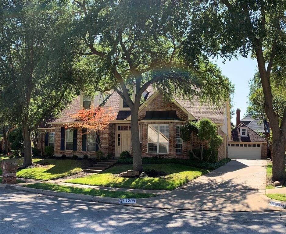 Primary Photo - 1208 Hillandale Ct