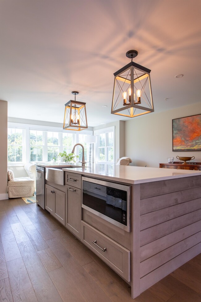 Building Photo - 1244 Washington Rd