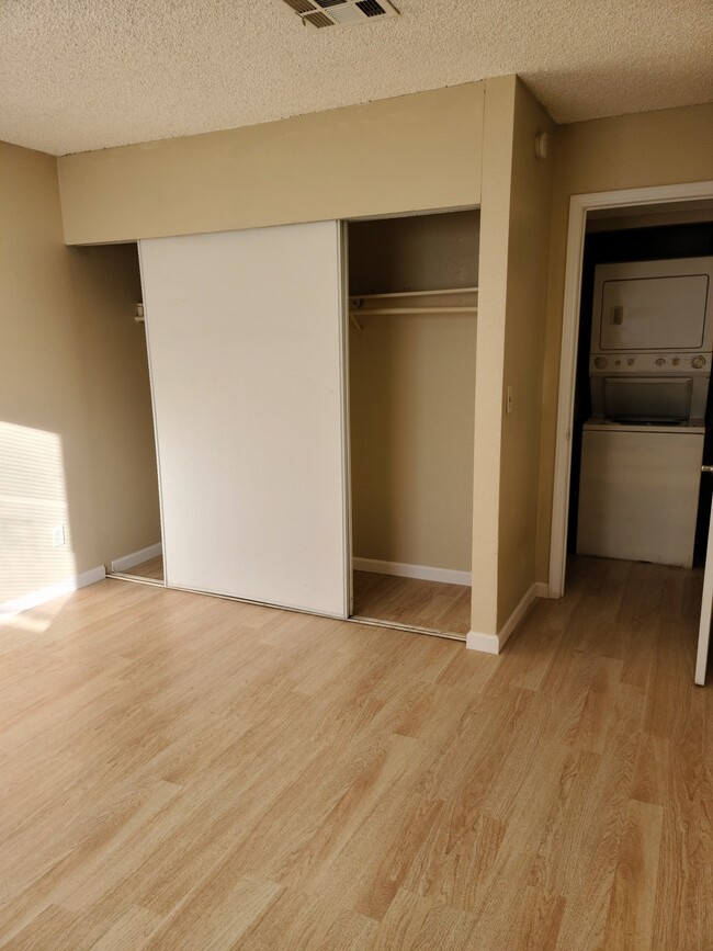 Foto del edificio - 437 N 14th St