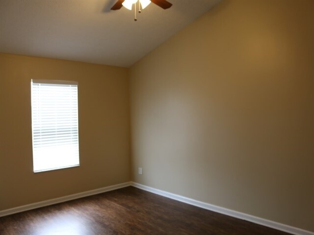 Building Photo - 956 Drayson Drive