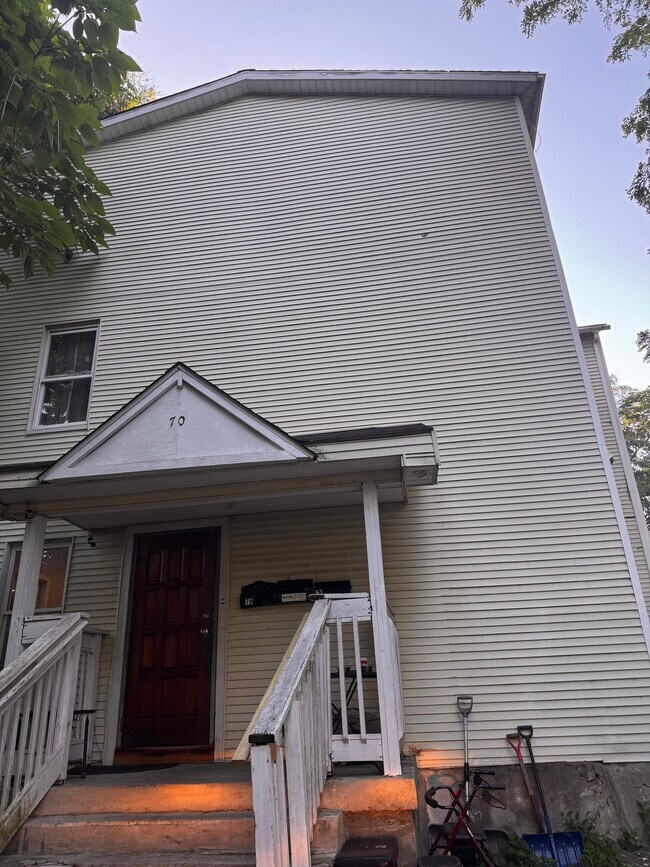 Building Photo - 70 Union St