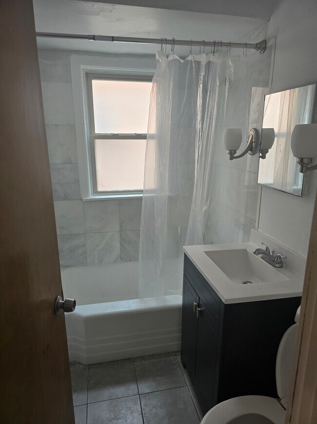 Foto del edificio - 8851 S Blackstone Ave
