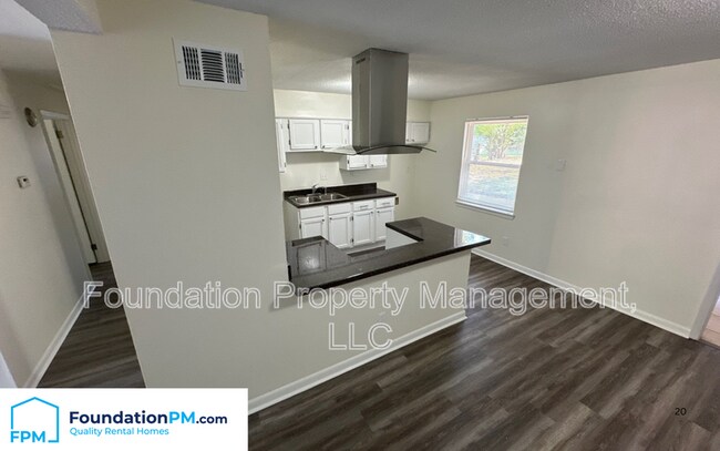 Building Photo - 5330 Whitworth Rd