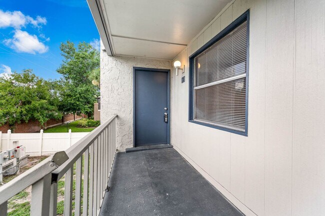 Building Photo - 1BD/1BA Apartment off Curry Ford in Henley...