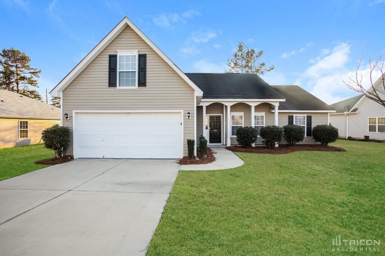 Foto principal - 409 Baneberry Ln