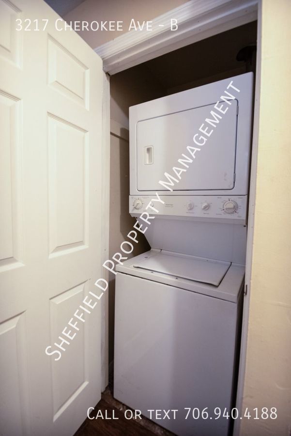 Foto del edificio - 3217 Cherokee Ave