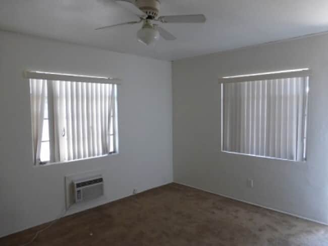 1409 S Mill - 1409 S Mill Apartment
