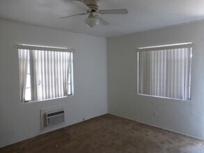 Building Photo - 1409 S Mill Ave