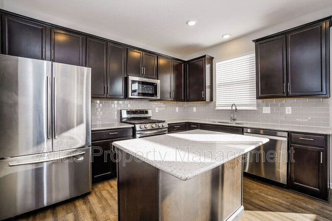 Building Photo - 1322 Forest Edge Dr