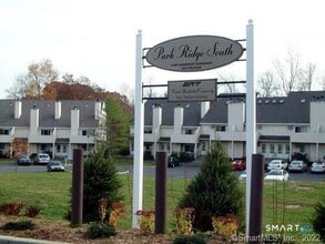 Building Photo - 28 Rose Ln