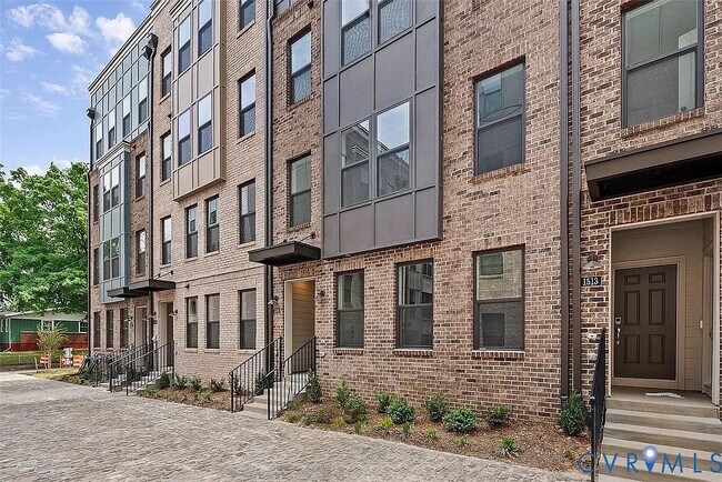 Building Photo - 1509 W Moore St