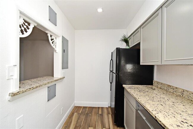 Building Photo - 3057 Aaron Burr Ave