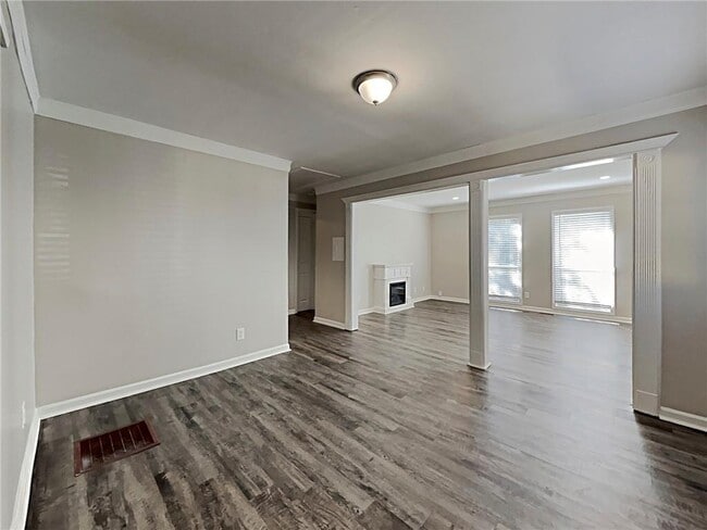 Building Photo - 5779 Hillside Dr NW