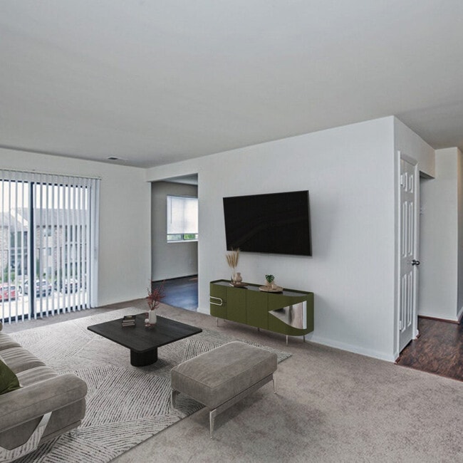 Building Photo - Burnam Woods Aparments