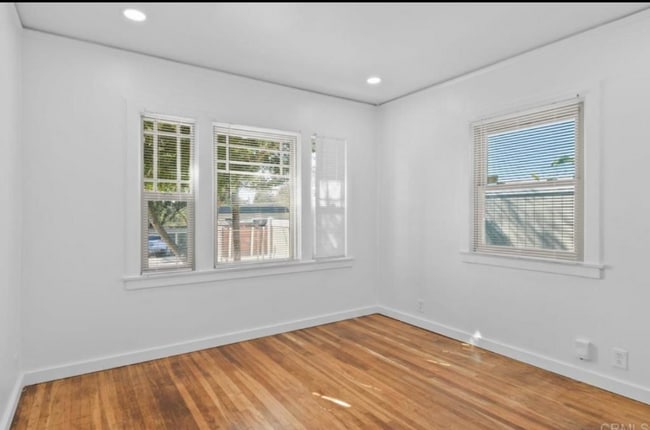 Building Photo - 2503 Sumac Dr