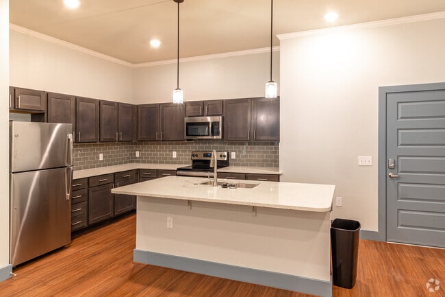 Interior Photo - The Retreat at Grand Prairie