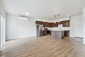 Building Photo - Millworx