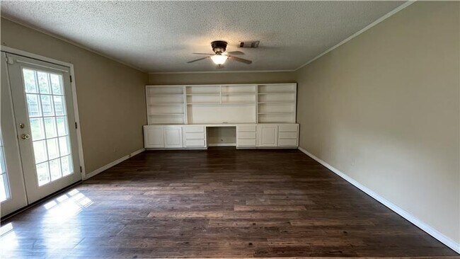 Building Photo - 509 Connie Lynne Dr
