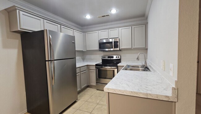 Photo - 1974 E Peppervine Dr Apartments