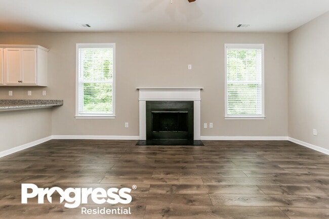 Building Photo - 4244 Savannah Dr