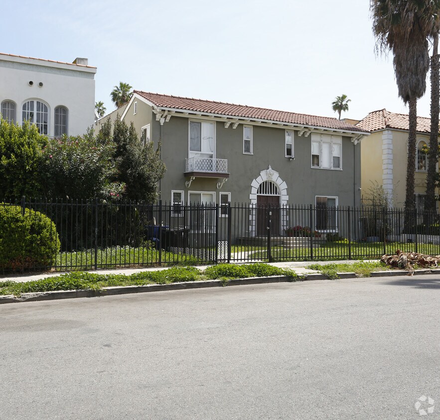 Primary Photo - 926 S Mariposa St