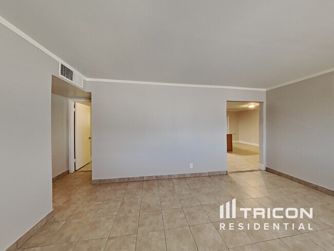 Foto del edificio - 1649 W Pueblo Ave