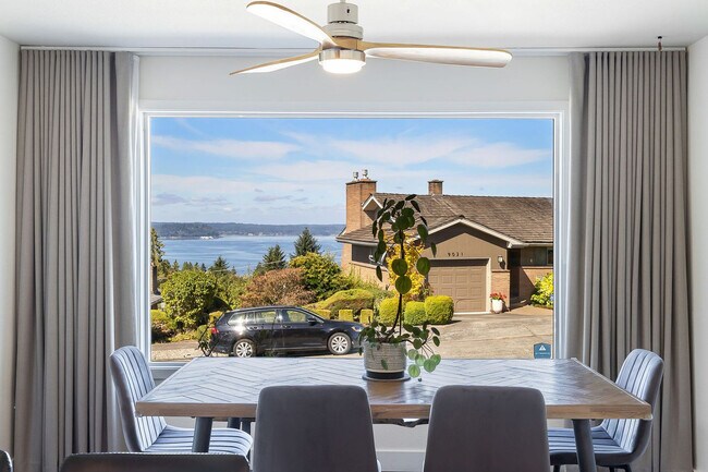 Foto del edificio - 9024 40th Ave SW