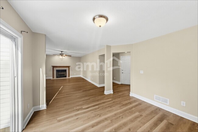 Foto del edificio - 516 Longview St