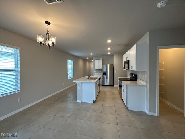 Building Photo - 8777 Swell Brooks Ct